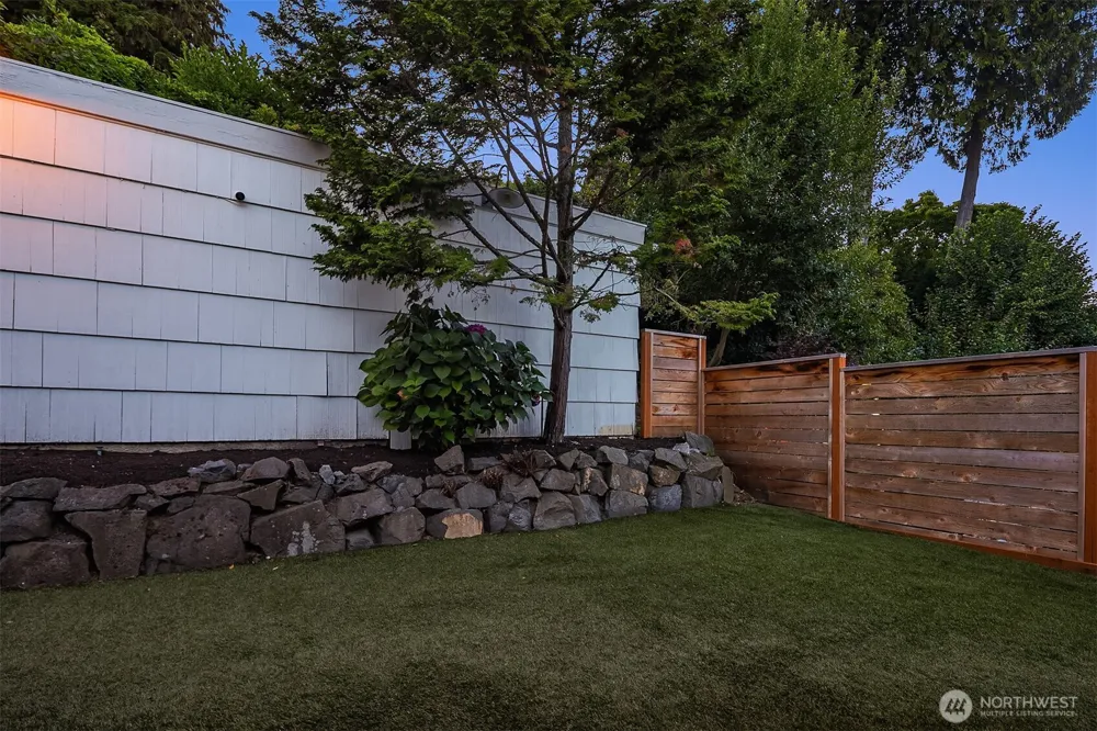 1021 McGilvra Boulevard E Seattle, WA 98112