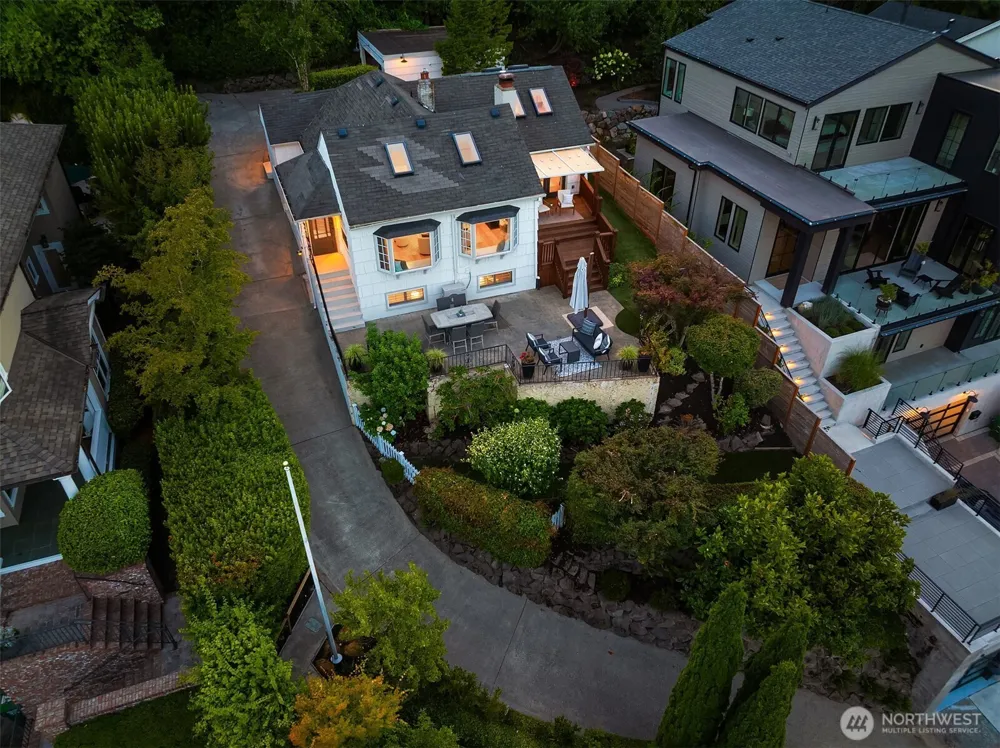1021 McGilvra Boulevard E Seattle, WA 98112