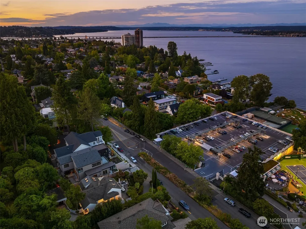 1021 McGilvra Boulevard E Seattle, WA 98112