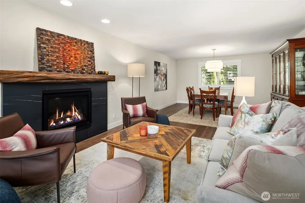 8902 196th Street SW Edmonds, WA 98026