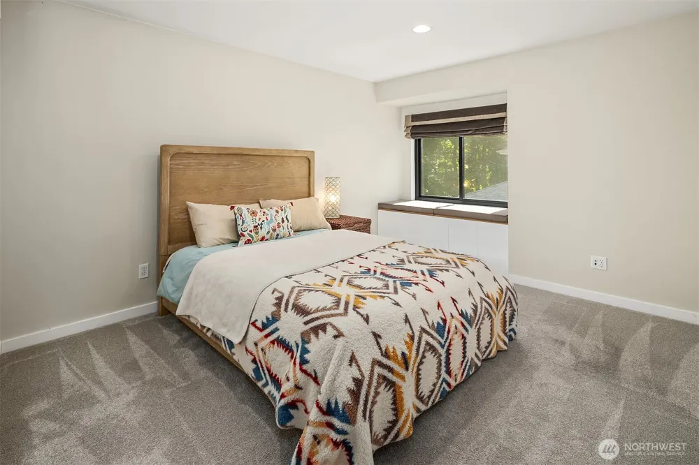 8902 196th Street SW Edmonds, WA 98026