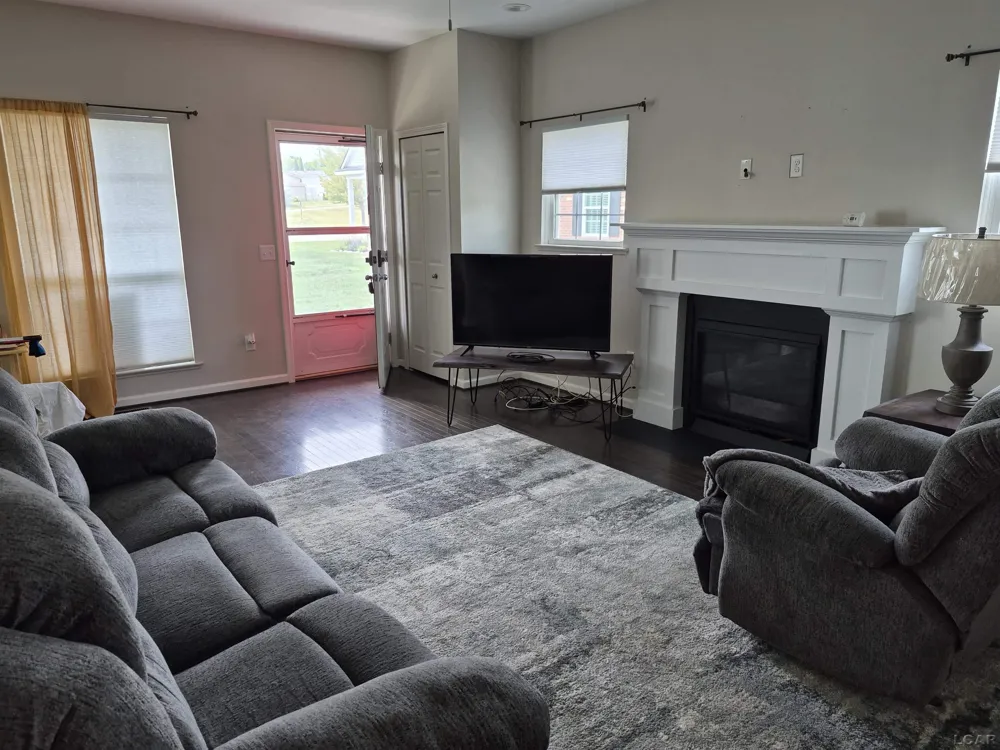 1303 Riversedge Dr Drive Saline Township, MI 48176