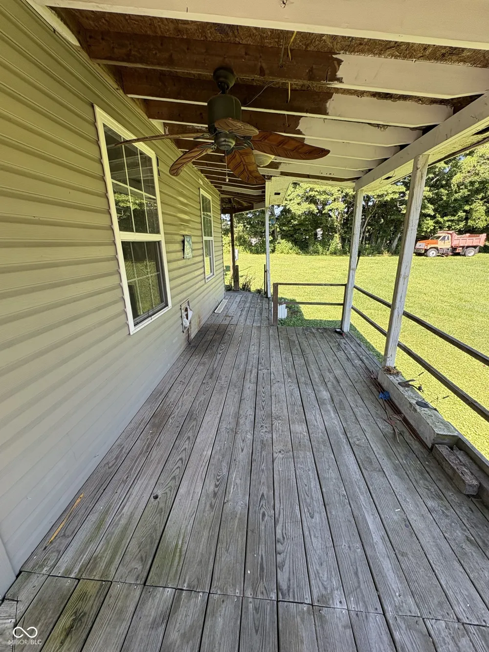 887 E State Road 42 E Cloverdale, IN 46120