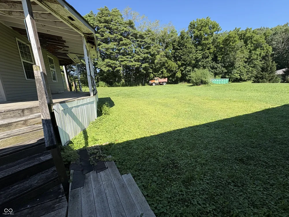 887 E State Road 42 E Cloverdale, IN 46120