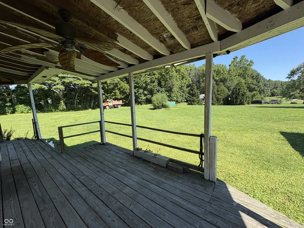 887 E State Road 42 E Cloverdale, IN 46120