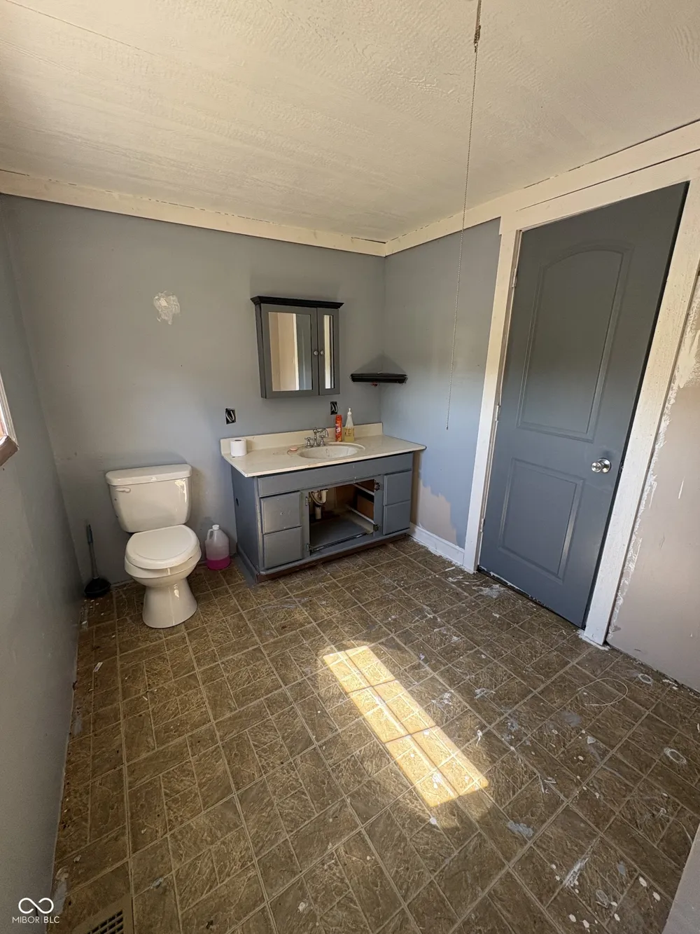 887 E State Road 42 E Cloverdale, IN 46120