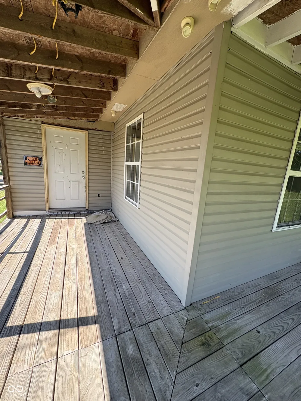 887 E State Road 42 E Cloverdale, IN 46120