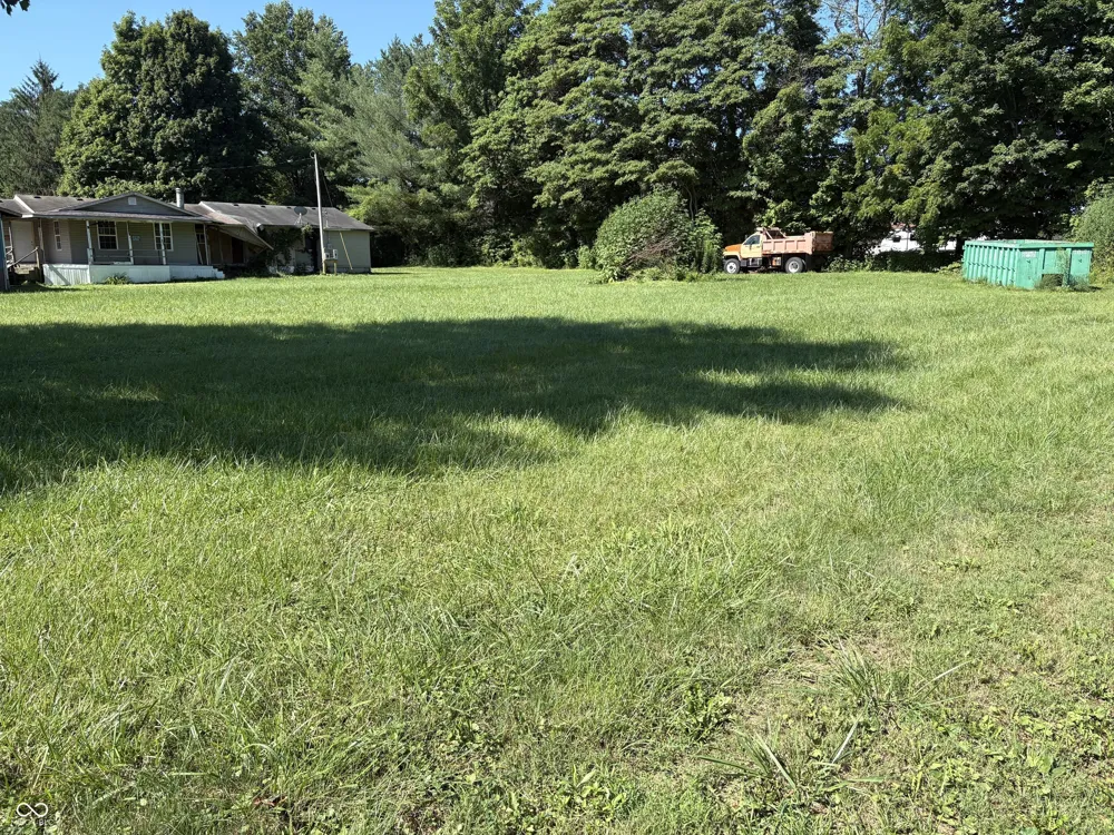 887 E State Road 42 E Cloverdale, IN 46120