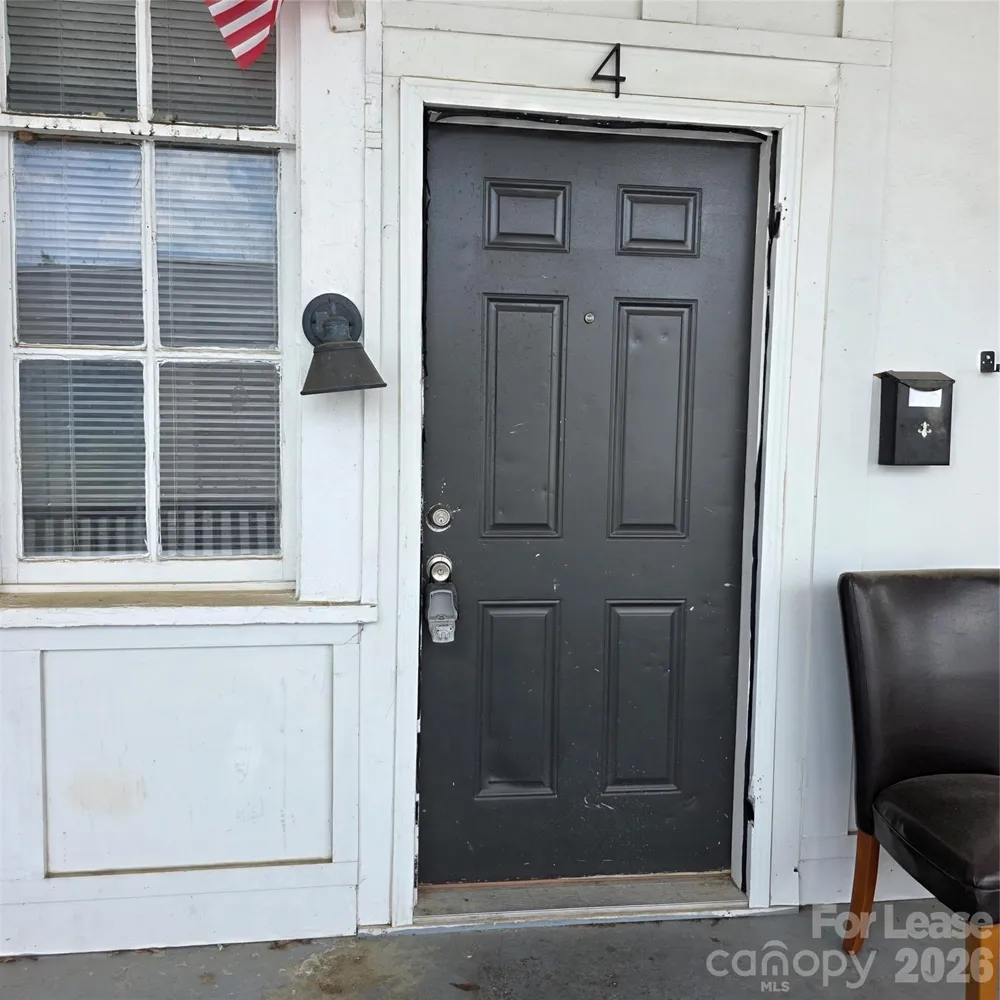 1909 E Ozark Avenue Gastonia, NC 28054