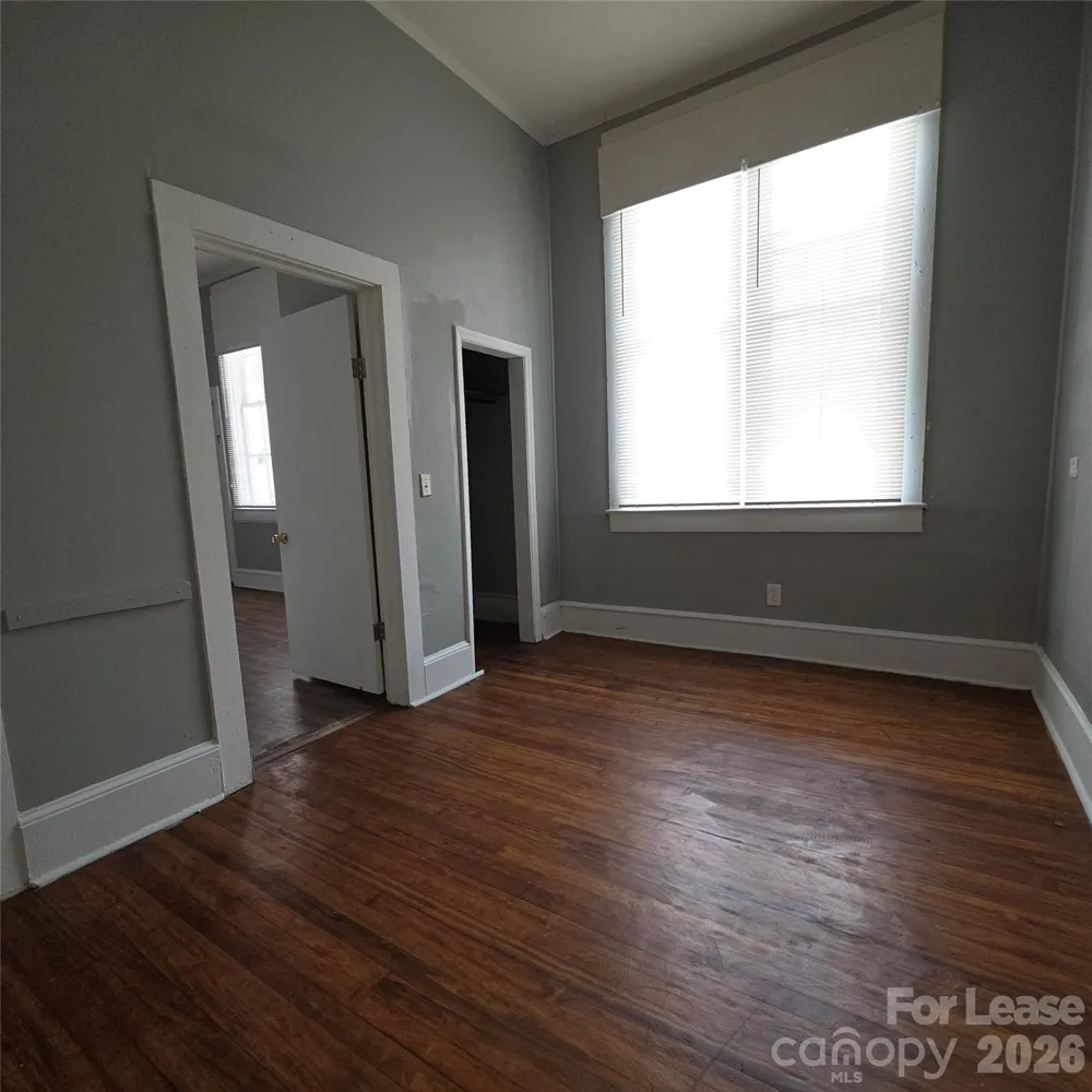 1909 E Ozark Avenue Gastonia, NC 28054