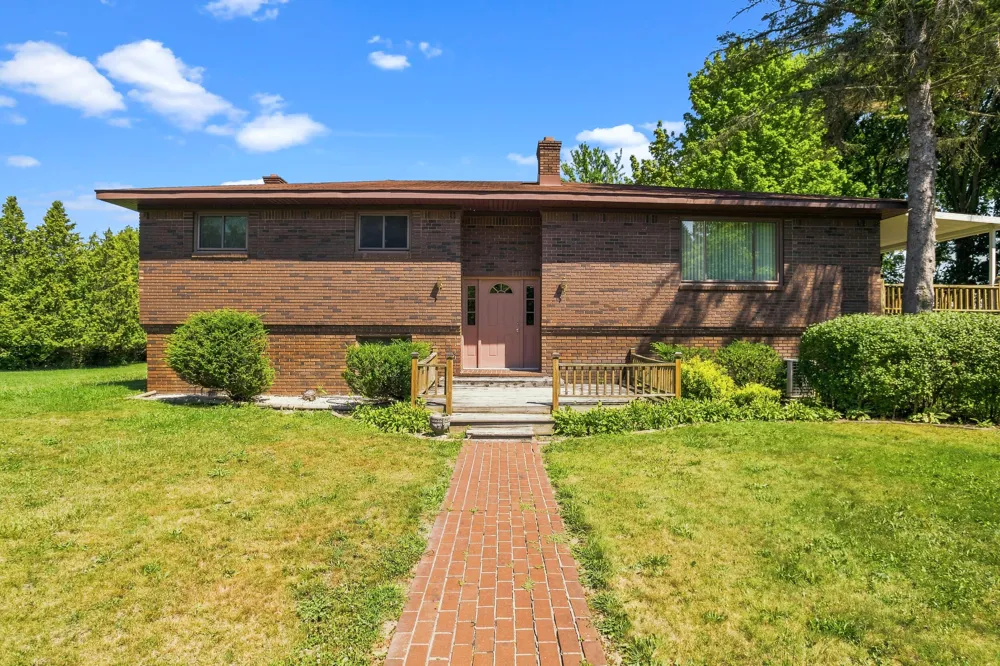 780 Hadley Road Ortonville, MI 48462