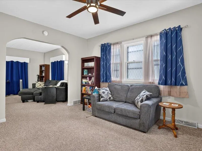 1017 Woodbridge Street Jackson City, MI 49203
