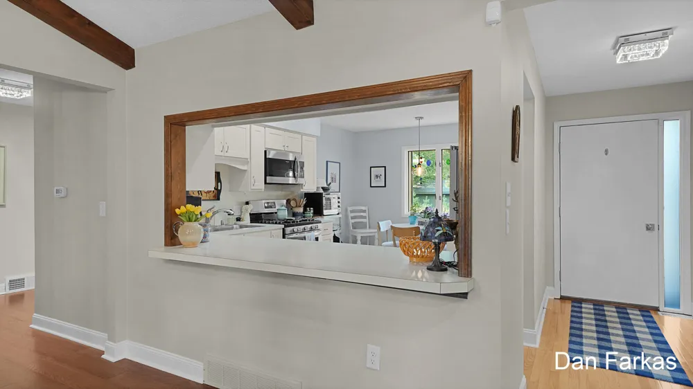 834 Brook Village Court Holland City, MI 49423
