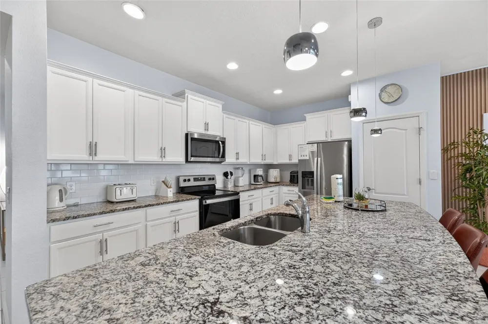2417 DUBAI STREET Kissimmee, FL 34747