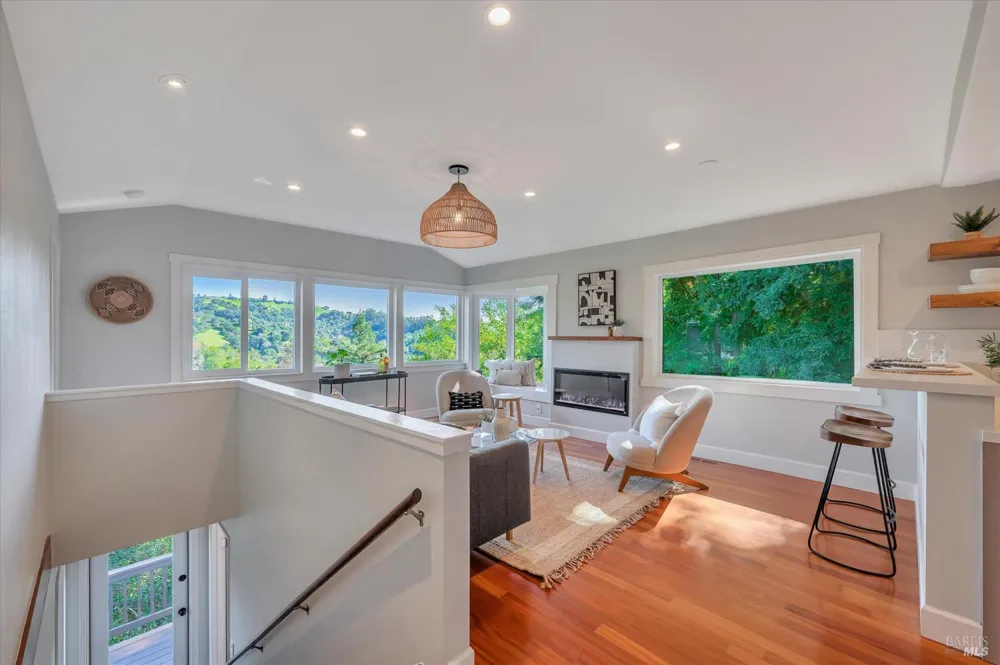 223 Scenic Road Fairfax, CA 94930