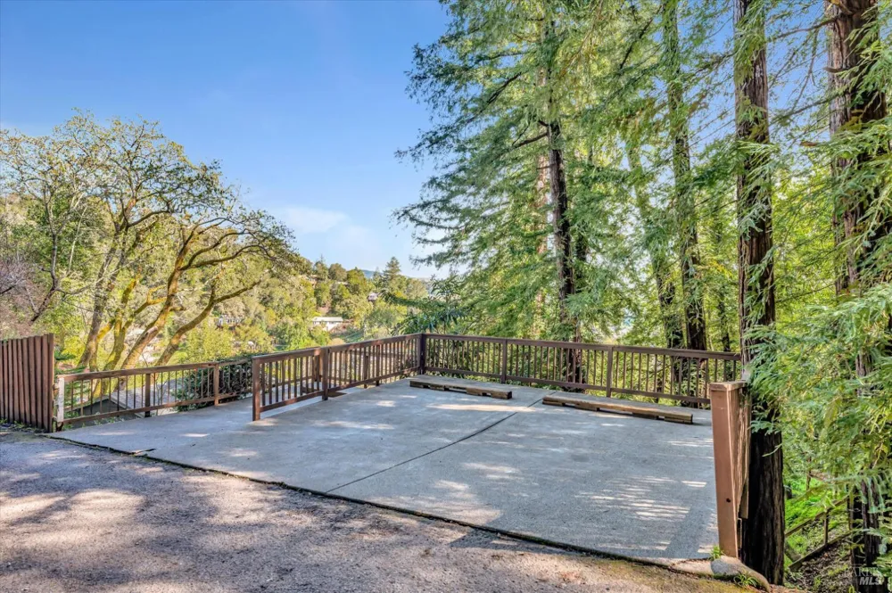 223 Scenic Road Fairfax, CA 94930