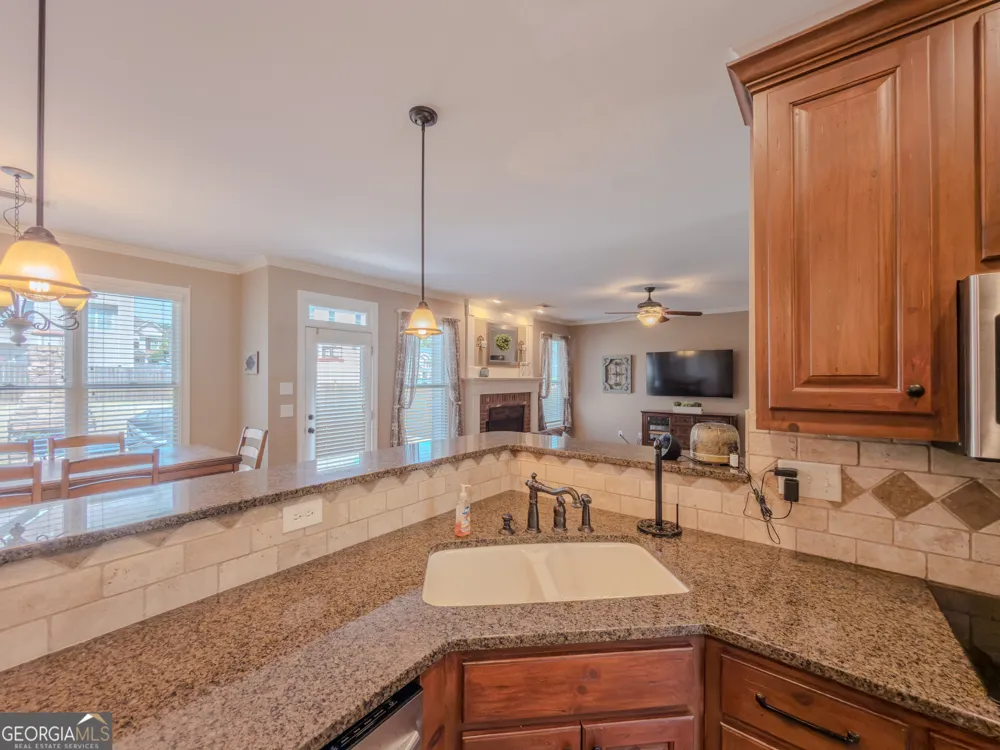 176 Cypress Cove CT Grayson, GA 30017