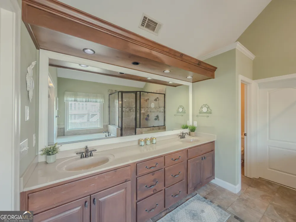 176 Cypress Cove CT Grayson, GA 30017