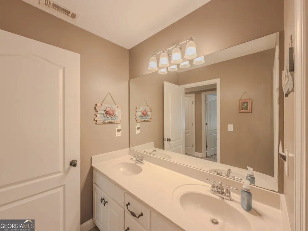 176 Cypress Cove CT Grayson, GA 30017