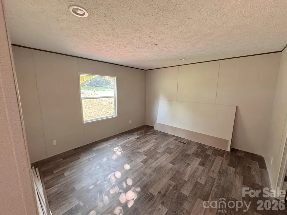 34 S Gaither Avenue Newton, NC 28658