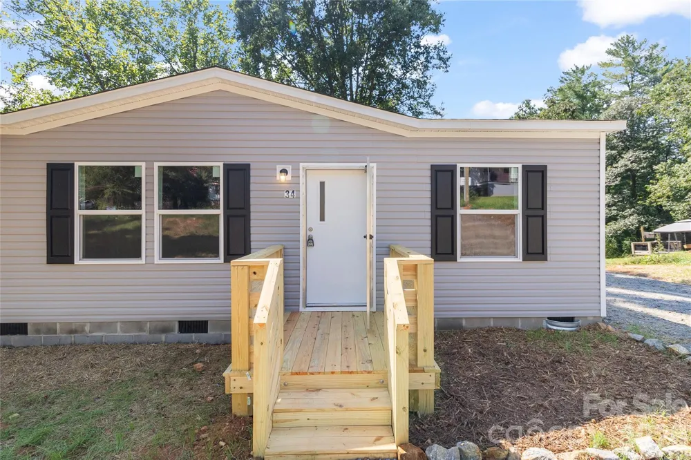 34 S Gaither Avenue Newton, NC 28658