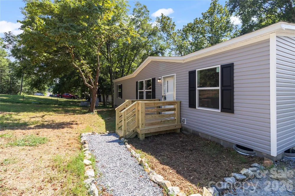 34 S Gaither Avenue Newton, NC 28658