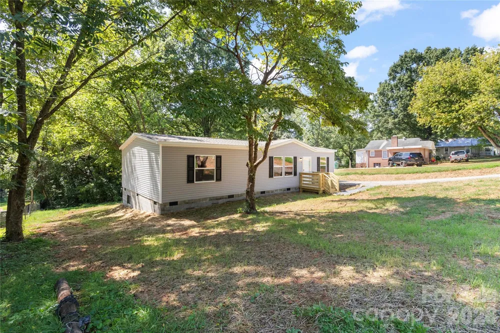 34 S Gaither Avenue Newton, NC 28658