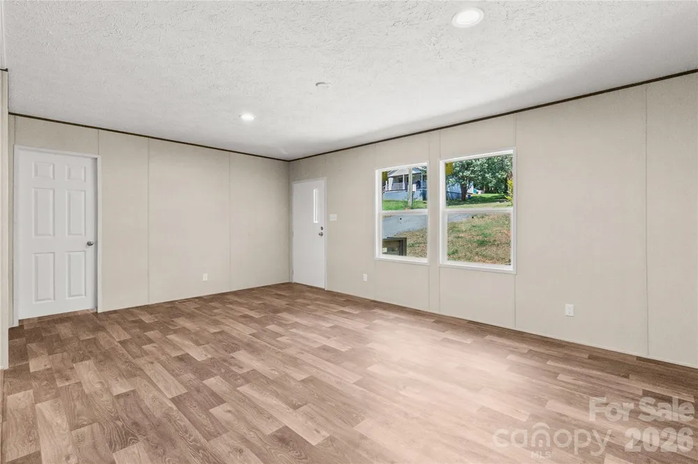 34 S Gaither Avenue Newton, NC 28658