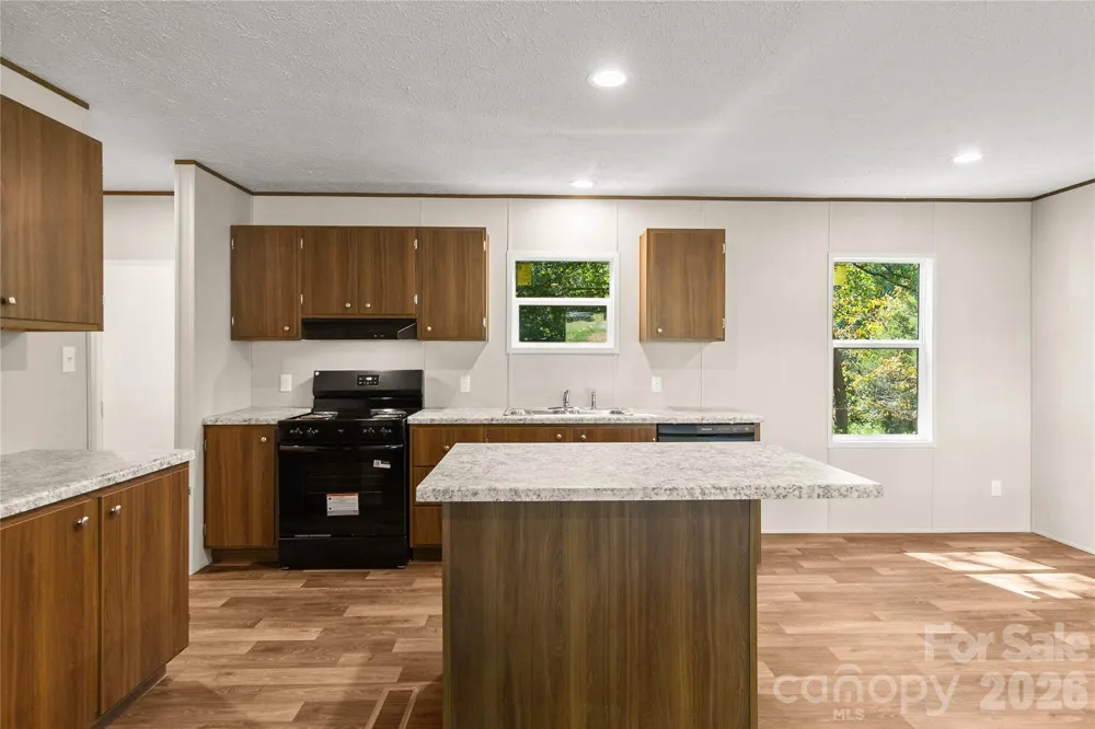 34 S Gaither Avenue Newton, NC 28658
