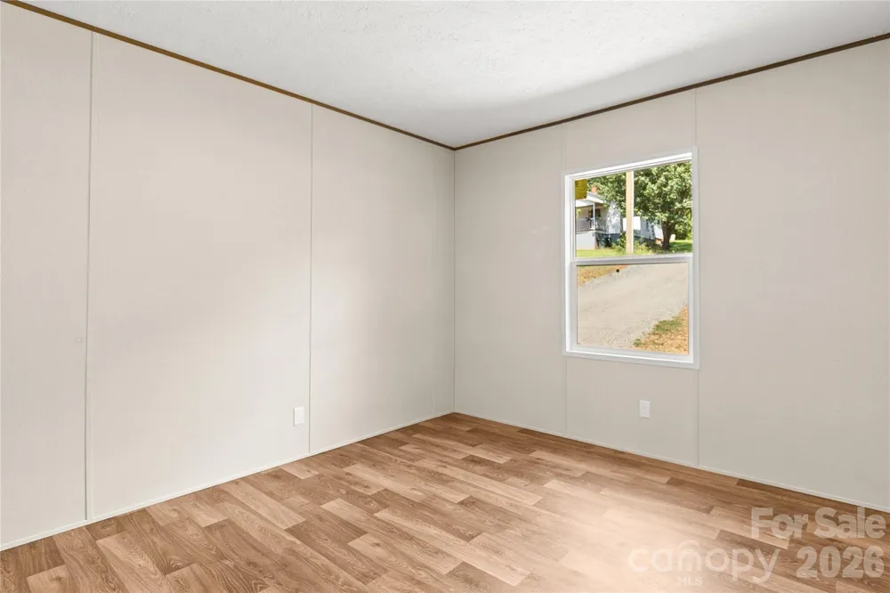 34 S Gaither Avenue Newton, NC 28658