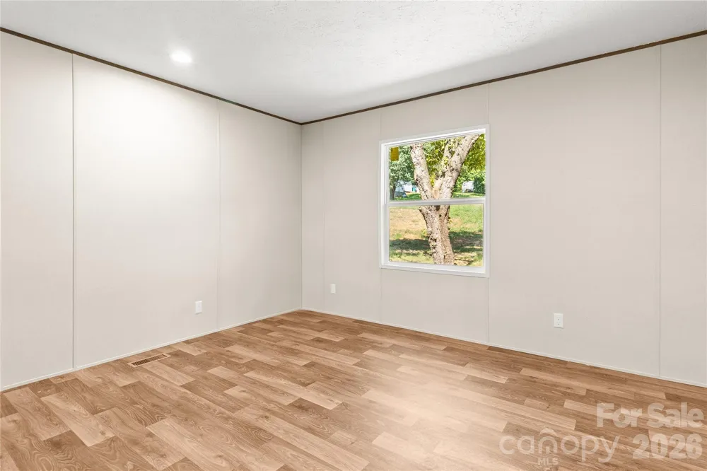 34 S Gaither Avenue Newton, NC 28658