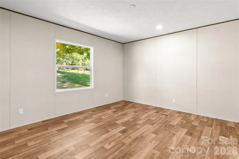 34 S Gaither Avenue Newton, NC 28658