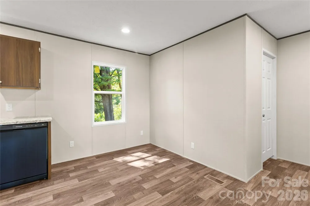 34 S Gaither Avenue Newton, NC 28658