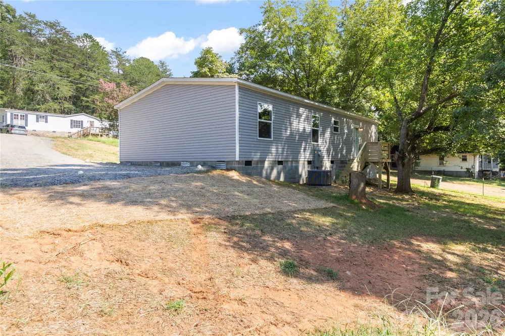 34 S Gaither Avenue Newton, NC 28658