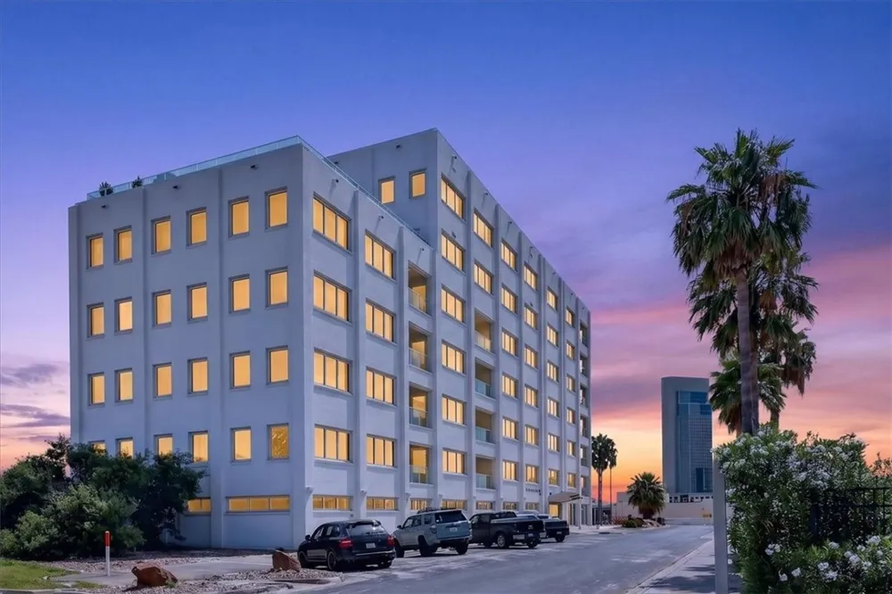 901 Upper Broadway Street #605 Corpus Christi, TX 78401