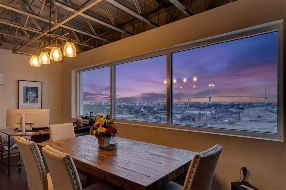 901 Upper Broadway Street #605 Corpus Christi, TX 78401