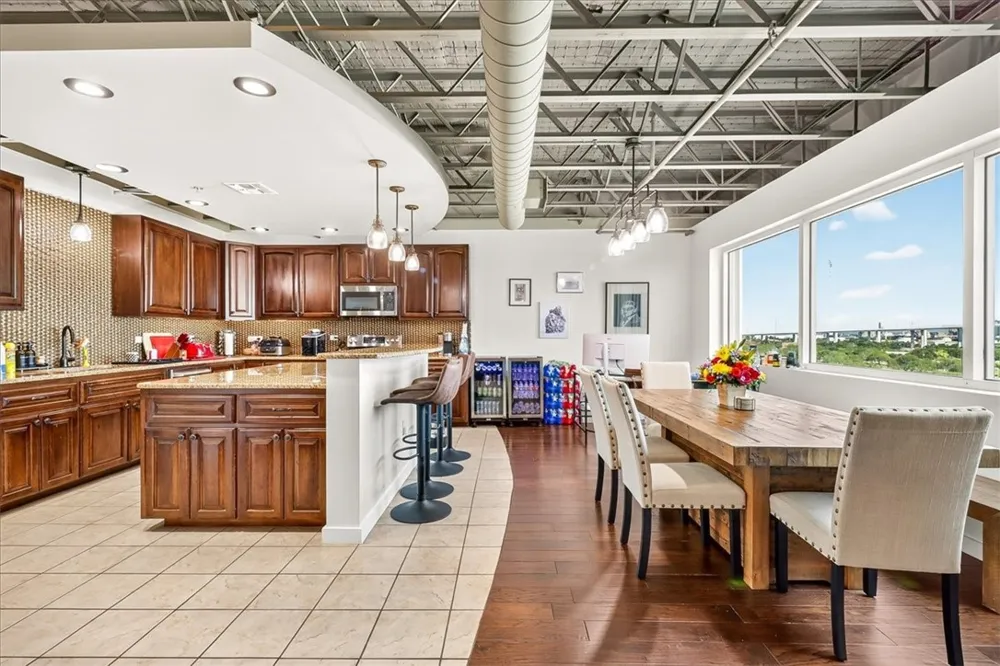 901 Upper Broadway Street #605 Corpus Christi, TX 78401