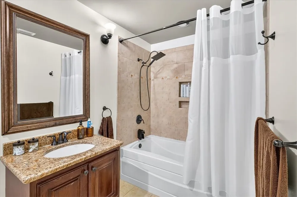 901 Upper Broadway Street #605 Corpus Christi, TX 78401