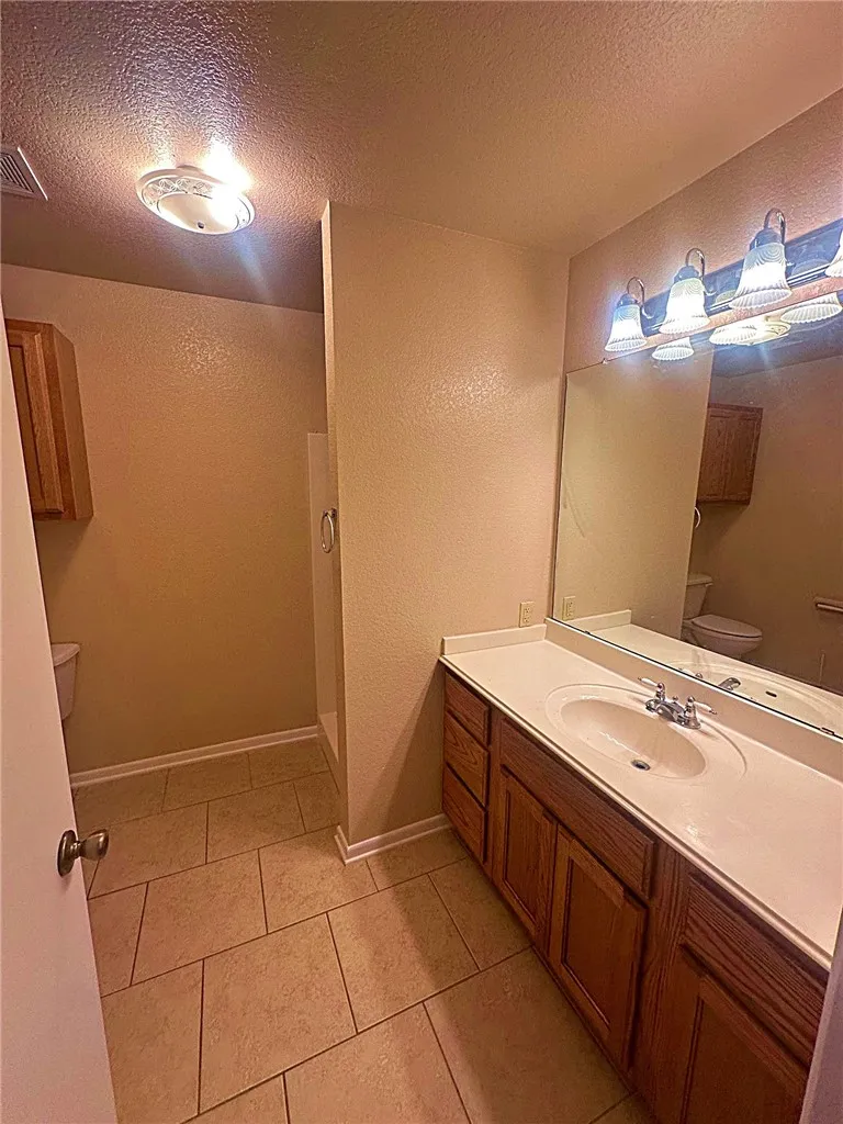 279 Edwards Avenue Charlotte, TX 78011