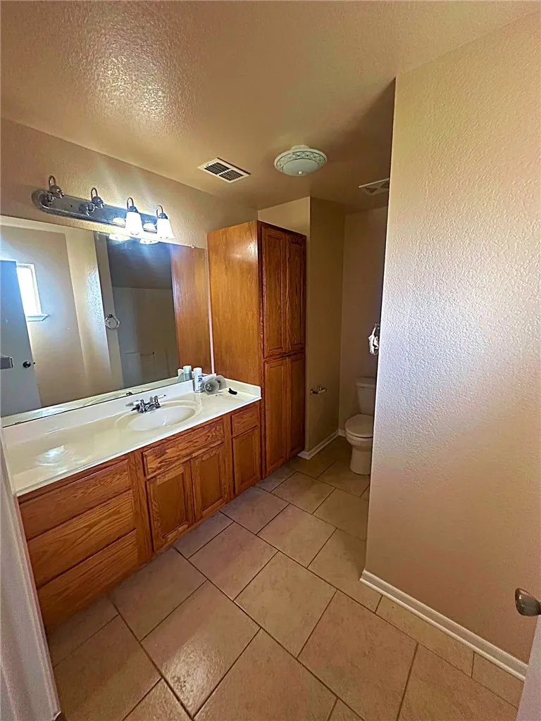 279 Edwards Avenue Charlotte, TX 78011