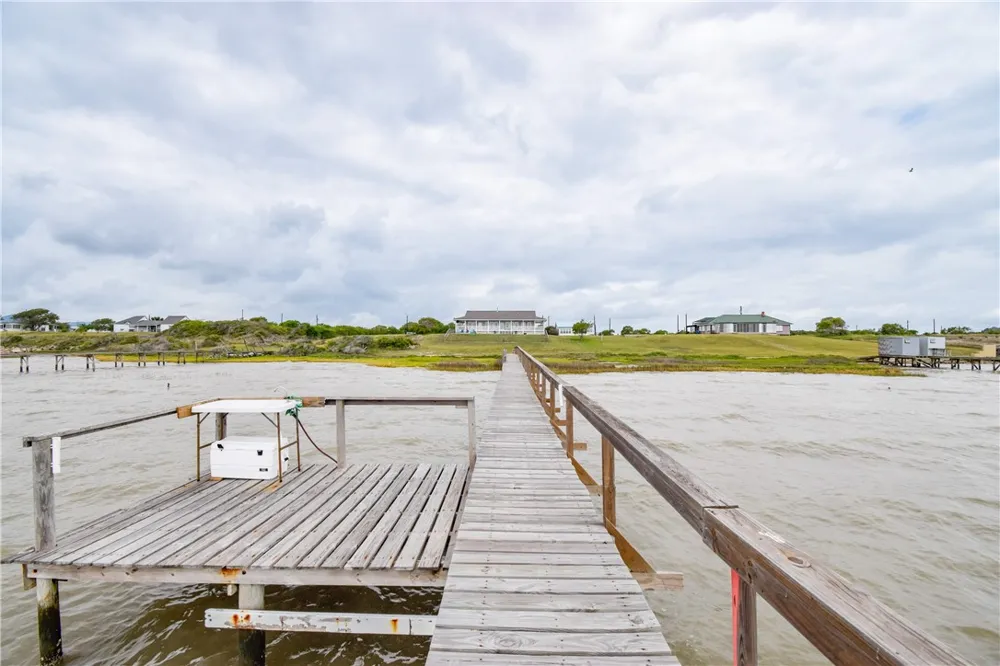 2006 First Street Bayside, TX 78340