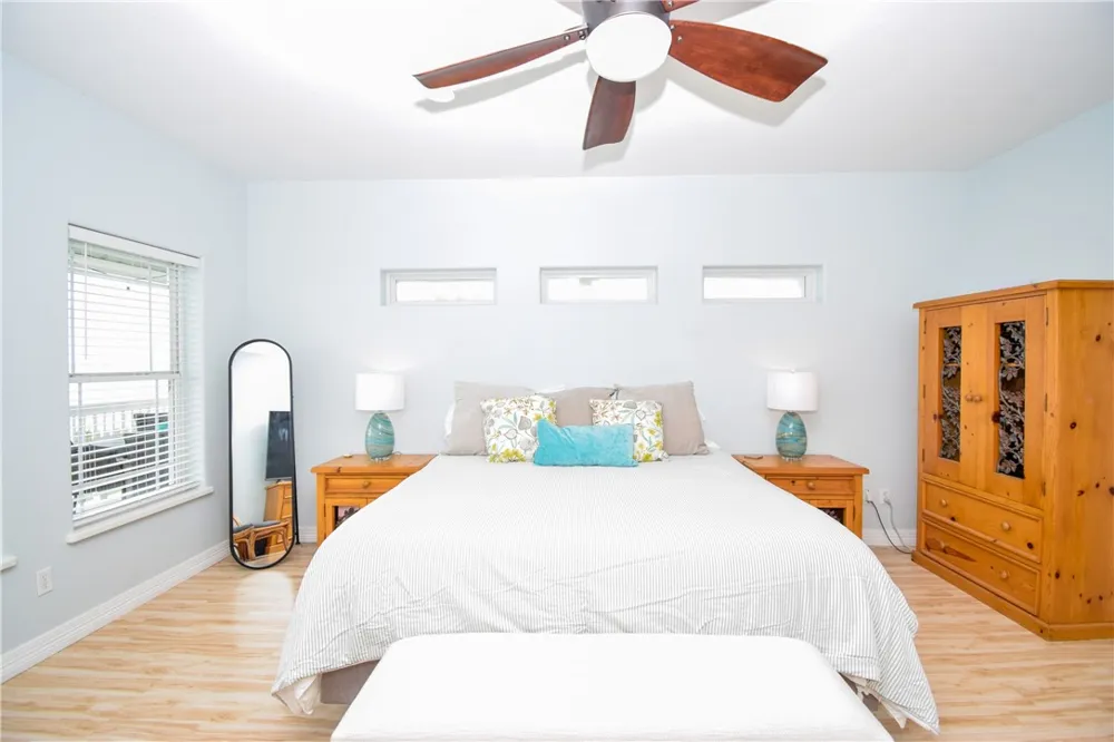 2006 First Street Bayside, TX 78340