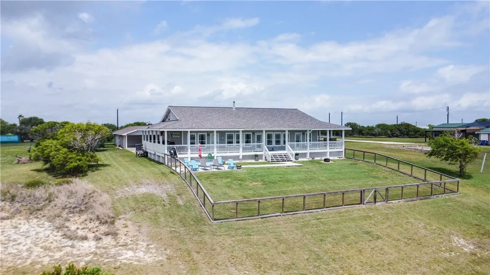 2006 First Street Bayside, TX 78340