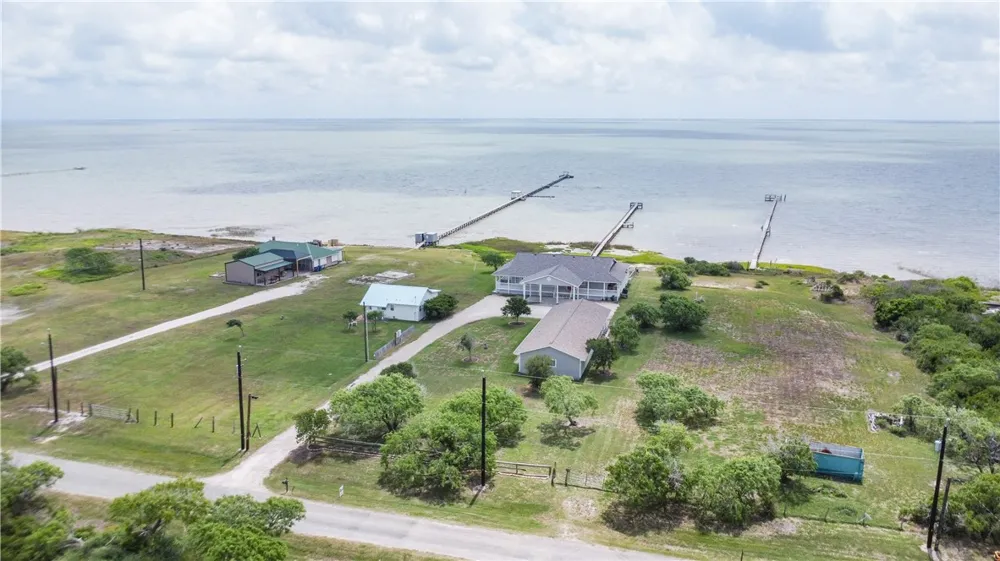 2006 First Street Bayside, TX 78340