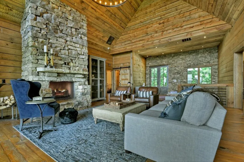 440 Cochise Road Blue Ridge, GA 30513