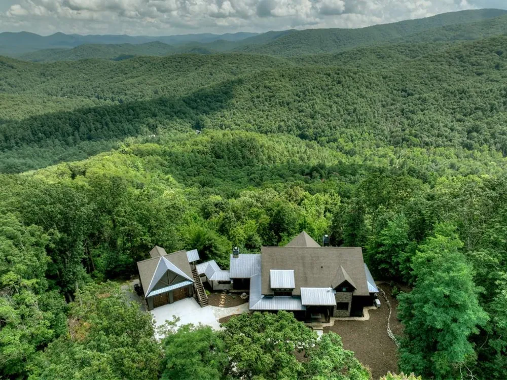 440 Cochise Road Blue Ridge, GA 30513