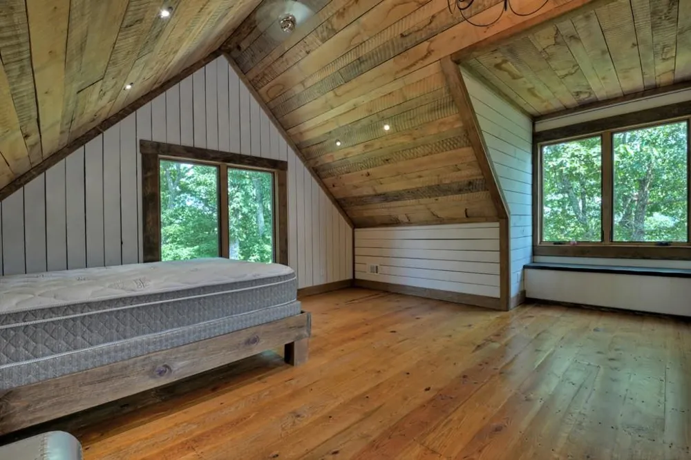 440 Cochise Road Blue Ridge, GA 30513