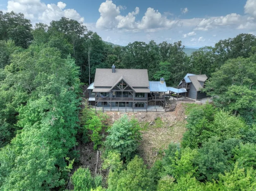 440 Cochise Road Blue Ridge, GA 30513