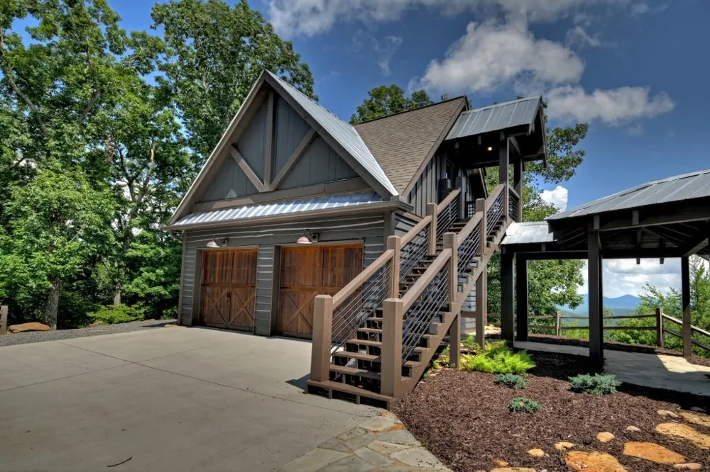 440 Cochise Road Blue Ridge, GA 30513