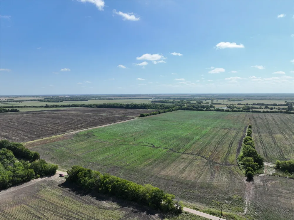 County Road 26850 Petty, TX 75470